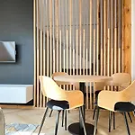 Апартаменты Dmk Oak Near Warsaw-modlin Airport *