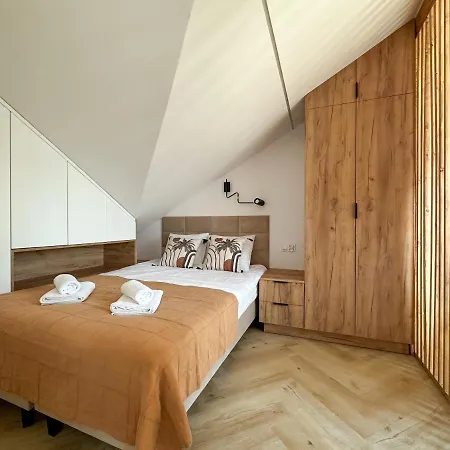 Apartament Dmk Oak Near Warsaw-modlin Airport Nowy Dwór Mazowiecki