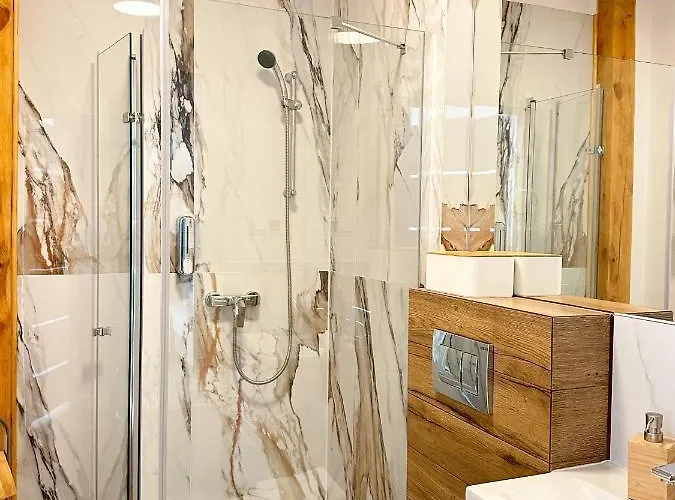 Dmk Oak Near Warsaw-modlin Airport Nowy Dwor Mazowiecki